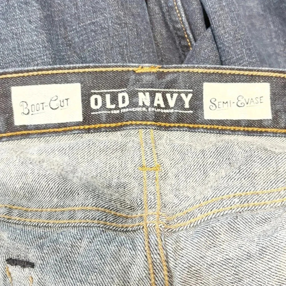 Old Navy Men's 100% Cotton Boot Cut Jeans Men's Size 38 x 30 - Picture 6 of 8